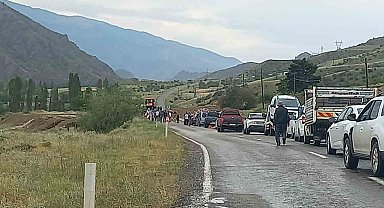 Oltu'da sağanak yağış sele neden oldu