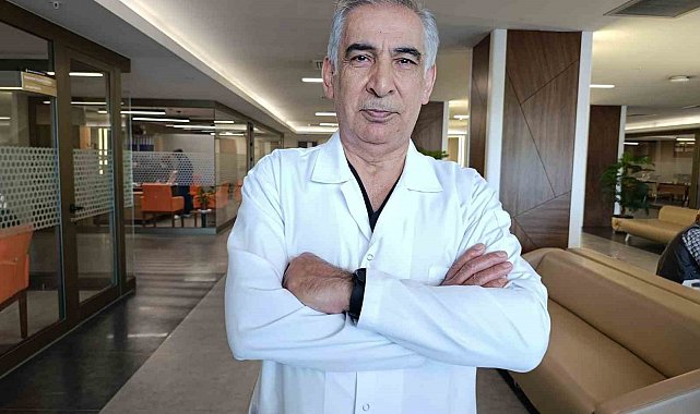 Op. Dr. Atlı: "Ebola, iç ve dış organlarda kanamalarla seyreden bir hastalık"