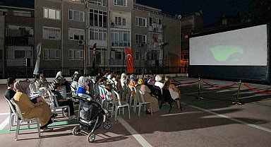 Osmangazi'de yaz akşamları açık hava sinemasıyla şenleniyor