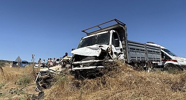 Otomobil ile kamyonet kafa kafaya çarpıştı; 1 ölü 1 yaralı