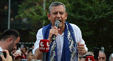 Özgür Özel'den yeni parti sinyali: "Sizi hiç üzmeden yeni bir yol açacağız"