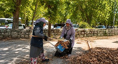 Park Bahçeler Müdürlüğü'nden Karacabey genelinde yoğun mesai