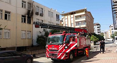 Personel lojmanı olarak kullanılan daire yandı: 1 kişi dumandan etkilendi