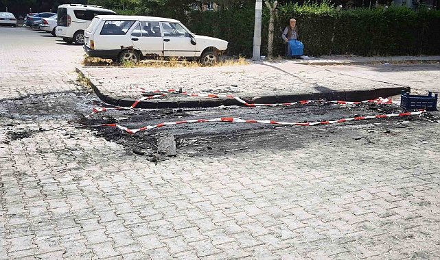 Pompalı tüfekle dehşet saçan şahıs sevgilisi olduğu iddia edilen kadının hem dükkanını hem aracını yaktı