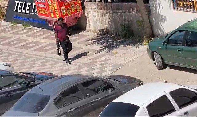 Pompalı tüfekle havaya ateş açan şahıs paniğe neden oldu