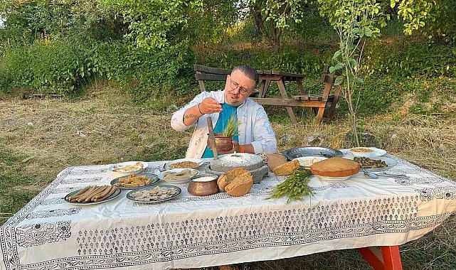 "Buz Adam Ötzi"nin midesindeki siyezi merak eden ünlü şef, Kastamonu'da 12 bin yıllık "Hitit buğdayı"nı inceledi