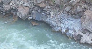 "Huzur buldum" dediği Habur Çayı'nda kaybolan genci arama çalışmaları sürüyor