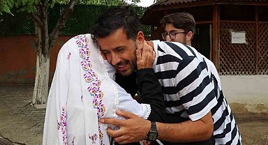 "İnsanlık ölmemiş" dedirttiler, cüzdanını kaybeden yaşlı kadını sevindirdiler