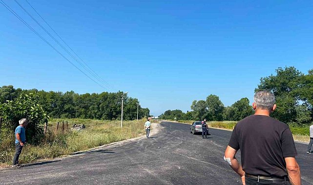 "Kavşak hatası" kazaya neden oldu: Takla atan otomobil araziye uçtu