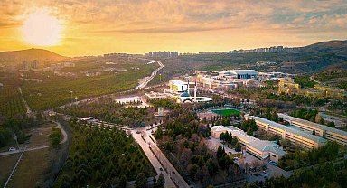 Rektör Göktaş öğrencileri Fırat Üniversitesi'ne davet etti