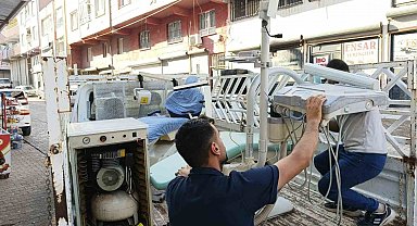 Ruhsatsız 2 diş merkezi mühürlendi