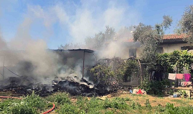 Saman balyalarından başlayan yangın eve sıçradı