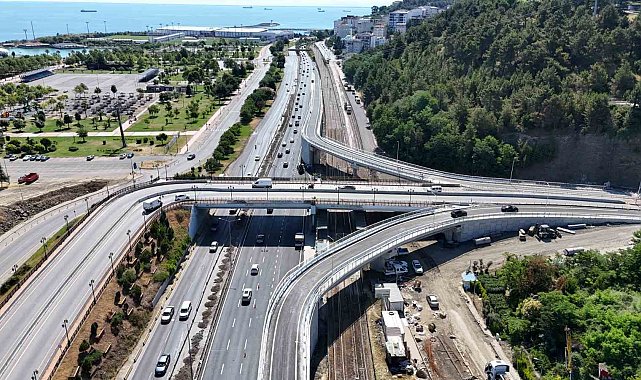 Samsun'da iki önemli bağlantı yolu trafiğe açıldı