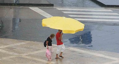 Samsun'da sağanak yağış manzaraları