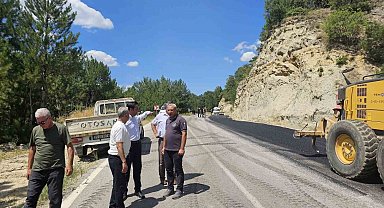 Şaphane Kaymakamı Boztaş asfalt çalışmalarını inceledi