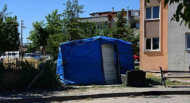 Şehzadeler Belediyesi'nden Selimşahlar'da kaçak yapılara müdahale
