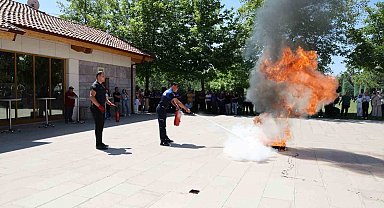 Selçuklu Belediyesi personeline uygulamalı yangın eğitimi verildi