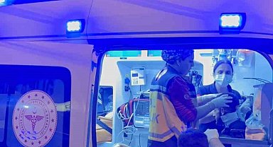 Semt pazarı yolunda kaza: İki kardeş yaralandı
