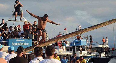 Sinop'ta Kabotaj Bayramı coşkusu: Yağlı direğin şampiyonu yine değişmedi