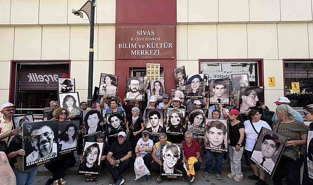 Sivas olaylarında hayatlarını kaybedenler anıldı