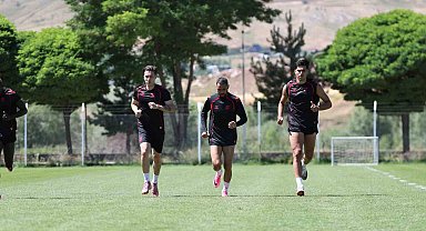 Sivasspor günü çift idmanla tamamladı