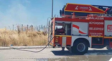 Susurluk'ta pazar alanına yakın ot yangını