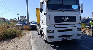 Tali yola sapan kamyona çarpmamak için Kent Güvenlik Yönetim Sistemi direğine çarptı
