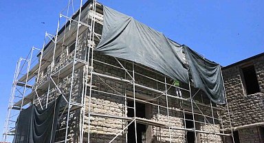 Tarihi öğretmenevinde restorasyon çalışmaları sürüyor