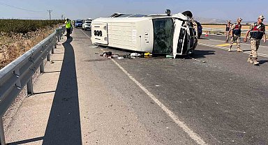 Tarım işçilerini taşıyan minibüs devrildi: 1'i ağır 5 yaralı