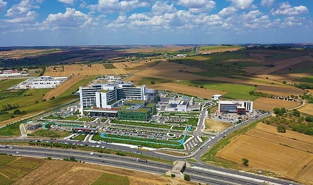 Tekirdağ'da Şehir Hastanesi ulaşımını rahatlatacak köprülü kavşakta önemli aşama