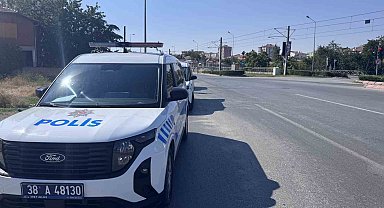 Ticari aracın çarptığı elektrikli bisiklet sürücüsü ağır yaralandı