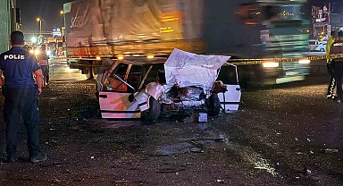 Tofaş, kağıt gibi ezildi: 1 ölü, 3 yaralı