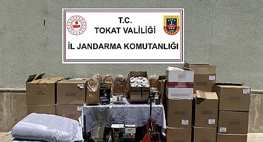 Tokat'ta kaçak tütün operasyonu: 4 gözaltı