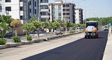 Üçüncü çevre yolunda asfalt çalışması yapılıyor