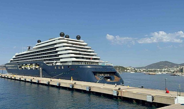 Ultra lüks kruvaziyer yeniden Bodrum'da