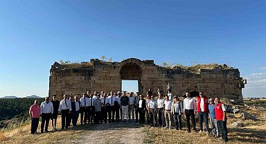 Uşak İl Genel Meclisi toplantısı ilk kez Blaundos Antik Kenti'nde yapıldı