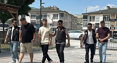 Uyuşturucu kullanmaktan öğretmenlikten ihraç edilen şahıs bu kez uyuşturucu ticaretinden tutuklandı