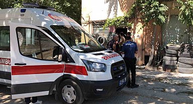 Uyuyor zannettikleri adamın öldüğü ortaya çıktı