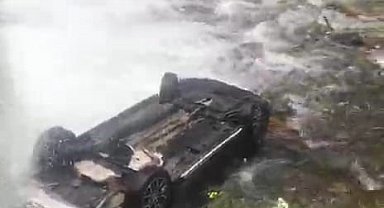Uzungöl'de araç şelaleye uçtu: 1 yaralı
