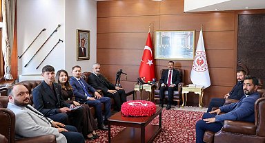Vali Hacıbektaşoğlu, Ülkü Ocakları yönetimini kabul etti