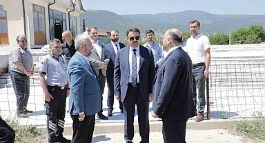 Vali Musa Işın, Dini İhtisas Merkezi Camii inşaatında incelemelerde bulundu