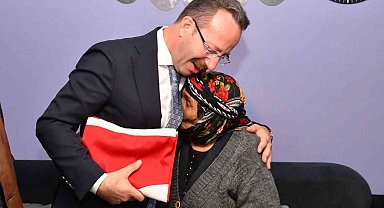 Vali Yamlı, Şehit yakınının mesajına kayıtsız kalmadı; Aileyi evinde ziyaret etti