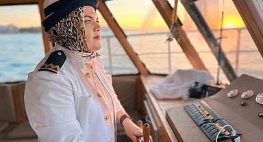 Van Gölü'nün ilk kadın kaptanı: Dümen artık ona emanet