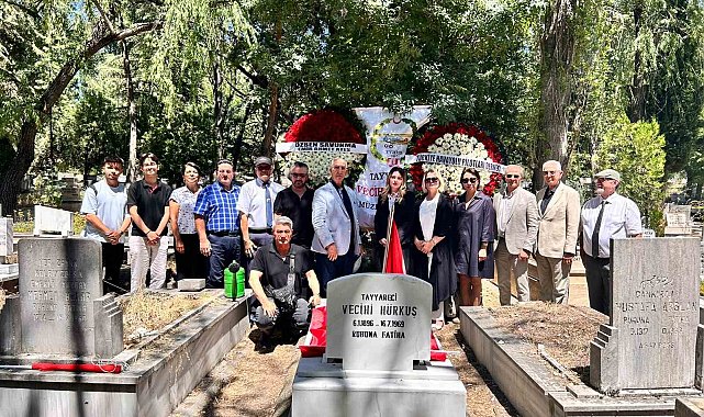 Vecihi Hürkuş kabri başında anıldı