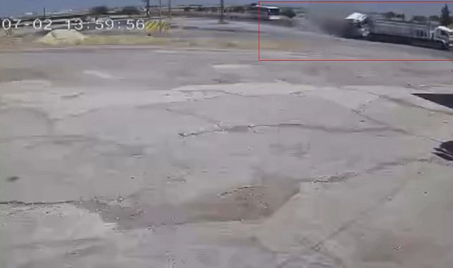Viranşehir'deki ölümlü trafik kazasının güvenlik kamerası görüntüleri ortaya çıktı