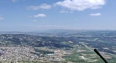 Yamaç paraşütüyle buldan semalarında uçtu