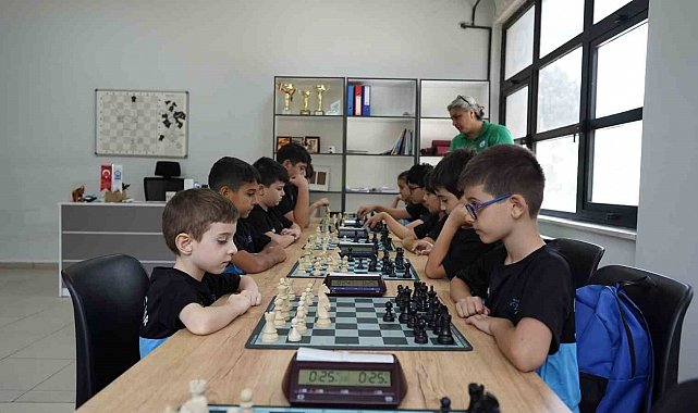 Yıldırım'da yaz spor okulları coşkusu sürüyor