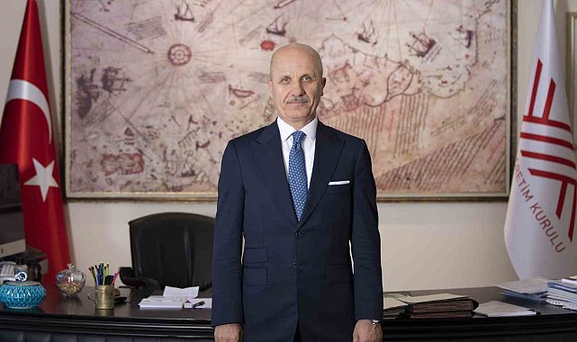 YÖK Başkanı Özvar: "Sevgili gençler, yapay zeka, dijital teknolojiler ve geleceğin mesleklerine yönelik programlarımızı değerlendirmenizi tavsiye ediyorum"