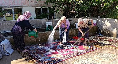 Yozgat'ta geleneksel halı yıkama mesaisi başladı