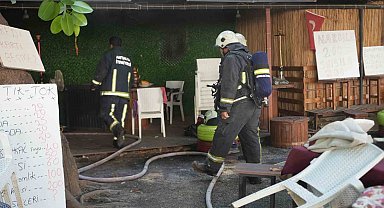 Zabıtanın yer işgali uyarısına kızdı, dükkanını ateşe verdi